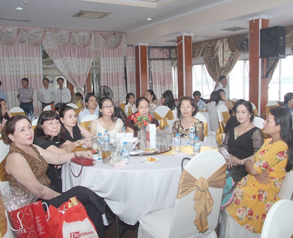 Hội nghị khách hàng thẩm mỹ viện Trúc Mai