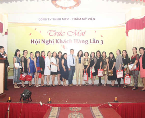 Hội nghị khách hàng thẩm mỹ viện Trúc Mai