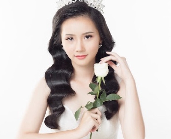 Đại diện thương hiệu thẩm mỹ viện Trúc Mai